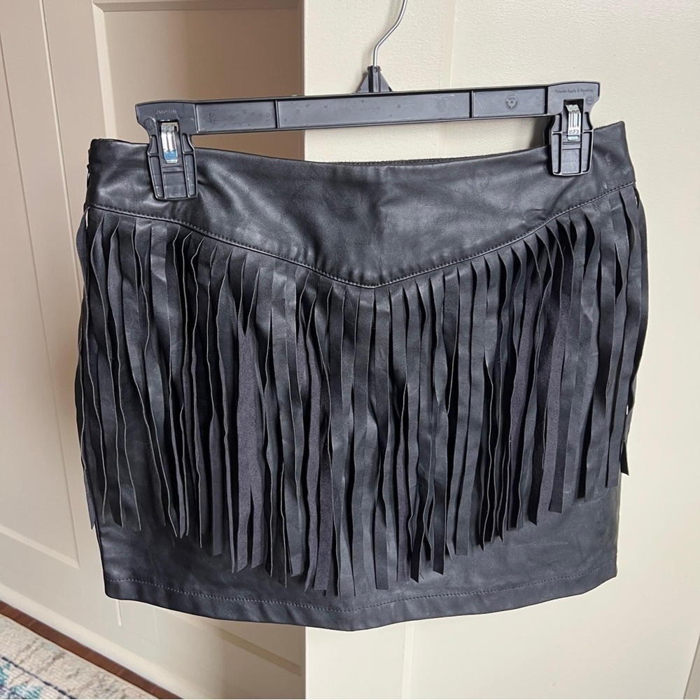 Jack by BB Dakota Black Faux Leather Fringe Mini Skirt Size 4